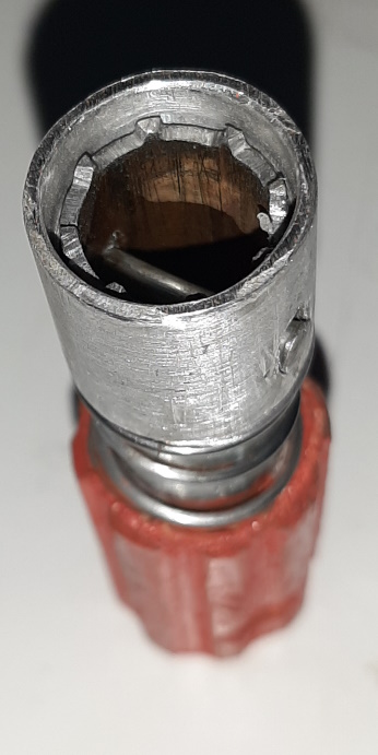 Attrezzo inseritore aeratore d.16 9