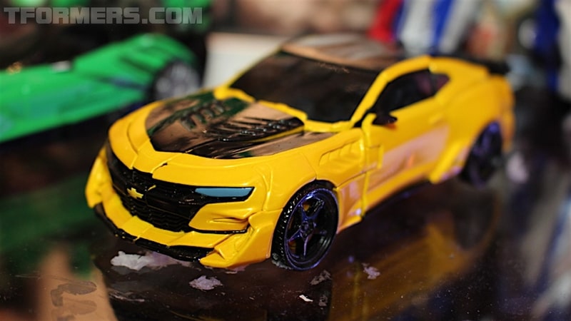 MORE Transformers Showroom Images Trypticon, Tit