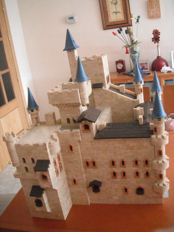 Castillo de Beynac - Vista lateral derecha 01
