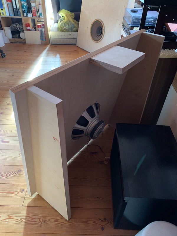 BDEE37D0-D4AD-4102-A8DD-ED41BF8AC6B2