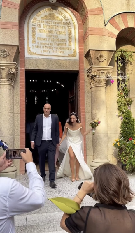 96B5C2D5-9AEA-4308-A51F-5E120ACF249C