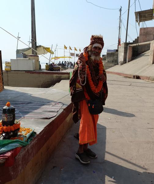 https://i.postimg.cc/Jh9NSnBK/Varanasi-(92).jpg