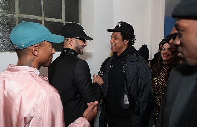Pharrell-At-The-Opening-WIth-Swizz-Beatz-JAy-Z-fdgfdged-dfsd