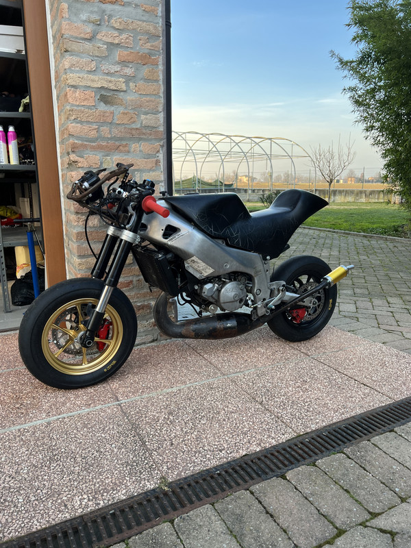 2B8A6C64-9CAD-455F-8EB1-D383657A7E85