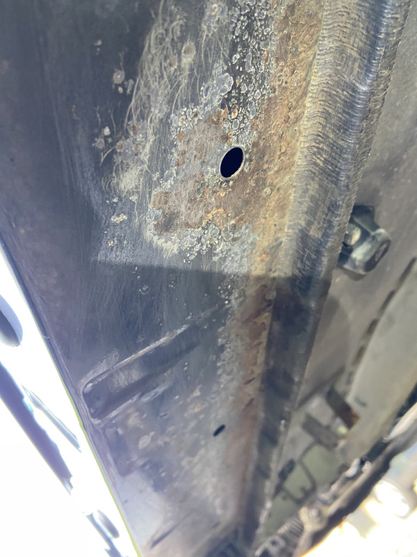 FFDAE0A0-4EDB-46F4-8C61-A69136B83CCF