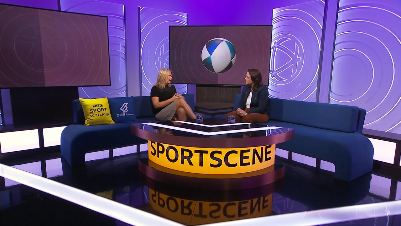 03.06 - 23.10.00 - Sportscene. Jane Lewis presents all the highlights....ts_snapshot_26.05.305