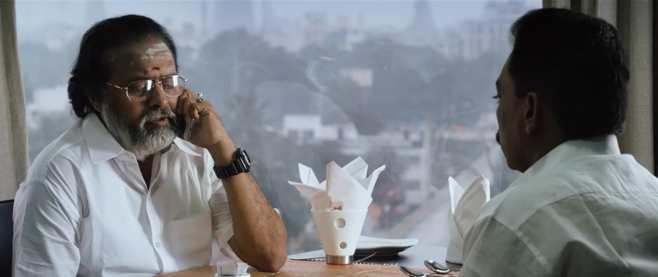 Sathuranga Vettai 2014 WebRip [Tamil] 480p 720p ESub Screenshot