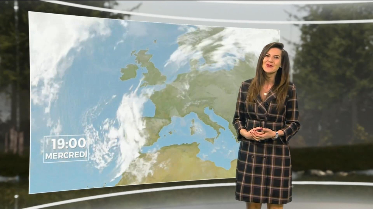 Daniela Prepeliuc 261120.mp4_snapshot_00.30_[2020.11.26_17.17.37]