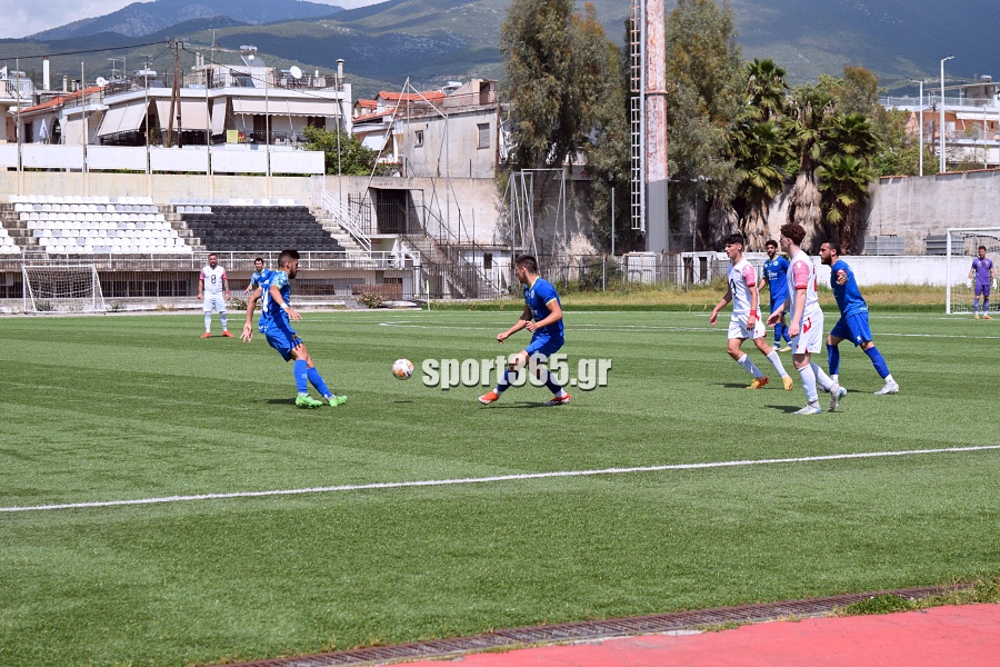 , &Pi;&alpha;&nu;&theta;&omicron;&upsilon;&rho;&iota;&alpha;&kappa;ό&sigmaf;- &Pi;&alpha;&lambda;&lambda;&eta;&xi;&omicron;&upsilon;&rho;&iota;&alpha;&kappa;ό&sigmaf; 3-0: &Mu;&epsilon; &tau;&omicron; &delta;&epsilon;&xi;ί &sigma;&tau;&alpha; &mu;&pi;&alpha;&rho;ά&zeta; &mu;&epsilon; &chi;&alpha;&tau; &tau;&rho;&iota;&kappa; &tau;&omicron;&upsilon; &Alpha;&gamma;&gamma;&epsilon;&lambda;ή (&phi;&omega;&tau;&omicron;&gamma;&rho;&alpha;&phi;ί&epsilon;&sigmaf;)