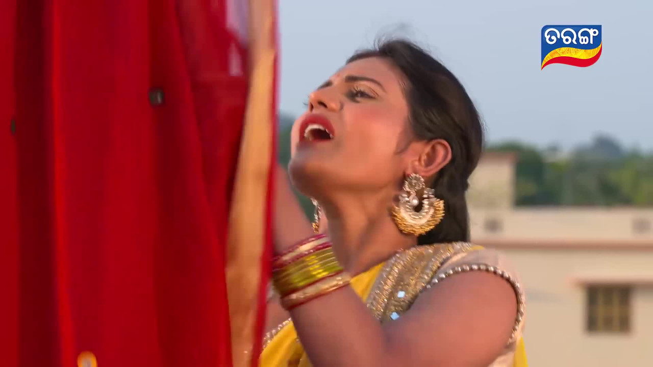 odia Serial hot Navel press_1