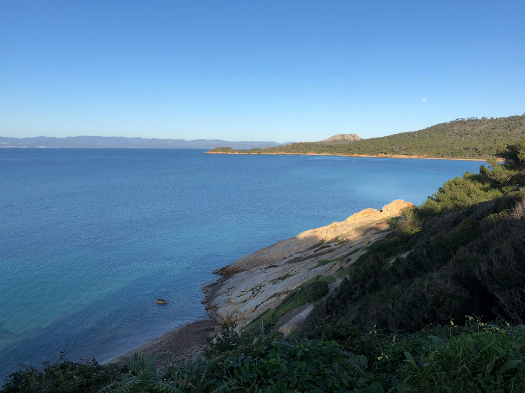 A2AE60DA-49E7-46D9-8BA9-5834B0ECCBE2