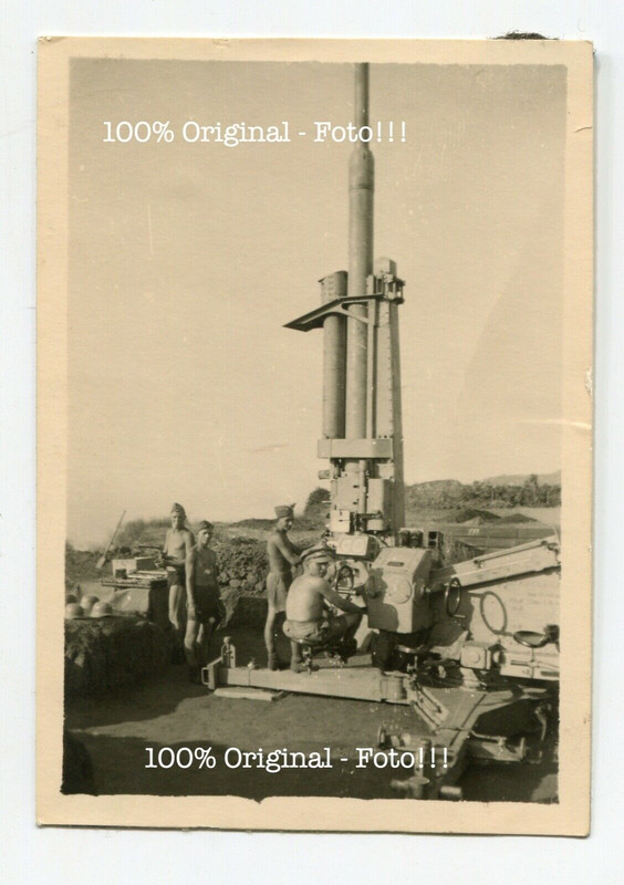 Foto Italien 1944 schwere deutsche Flak Erdkampf Panzerung Geschütz3