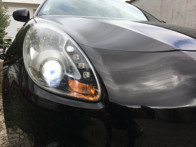 8AC7DDB5-5260-406D-A879-696AEDB95F5E