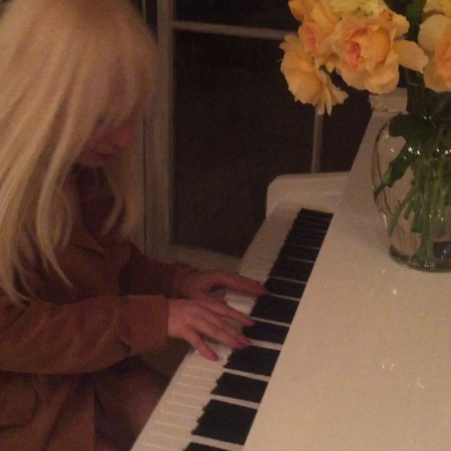 10-21-15-Instagram-002.webp