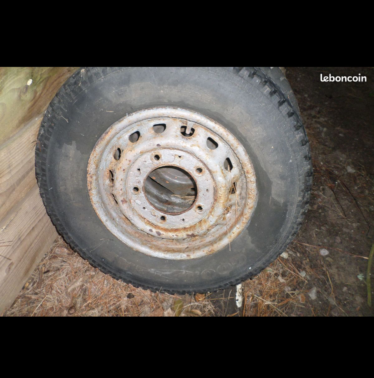 0AAA0A63-1547-4CA7-9E81-F8AF5CD8ED5B