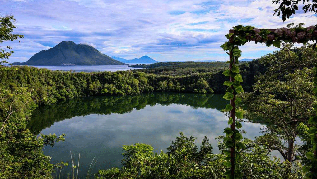 Danau Tolire