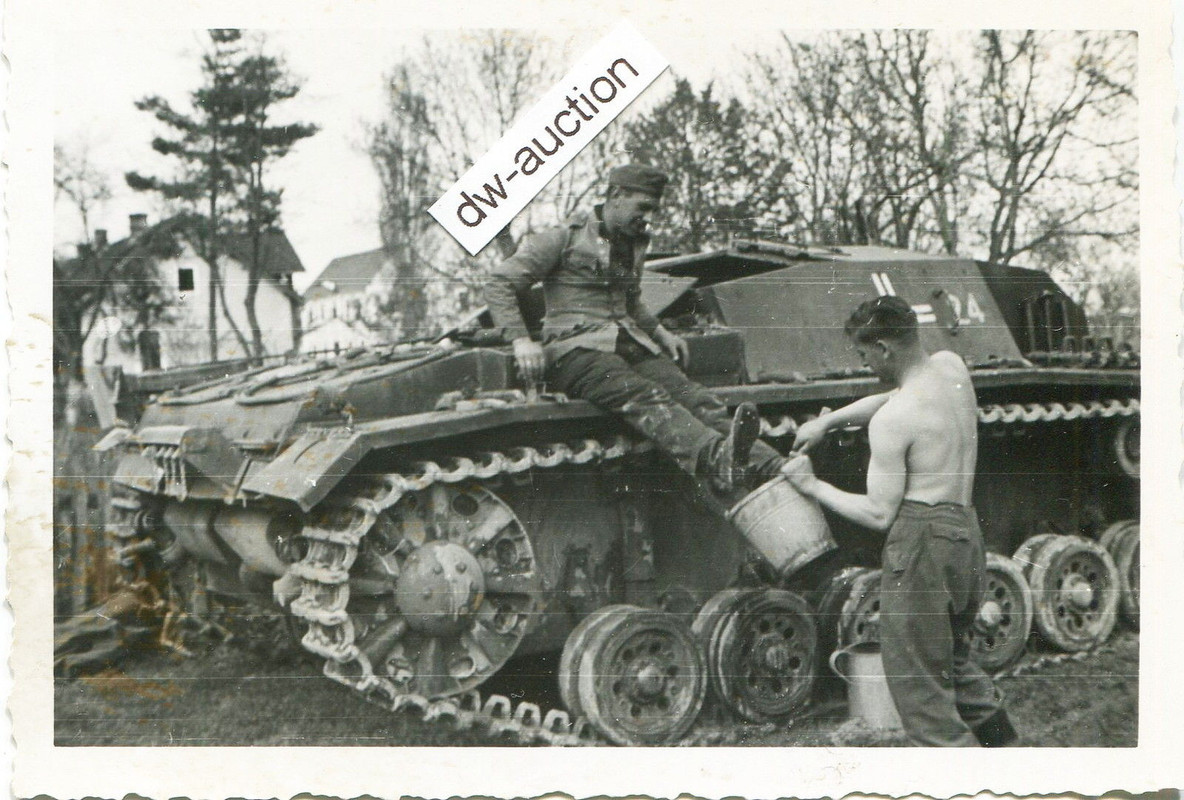 Sturmgeschütz Abt. , Stug mit Nummer 24 , Einsat