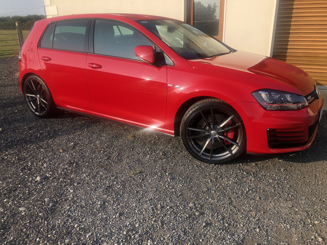 DA701339-1BB4-4135-A292-4982D5E7A27A