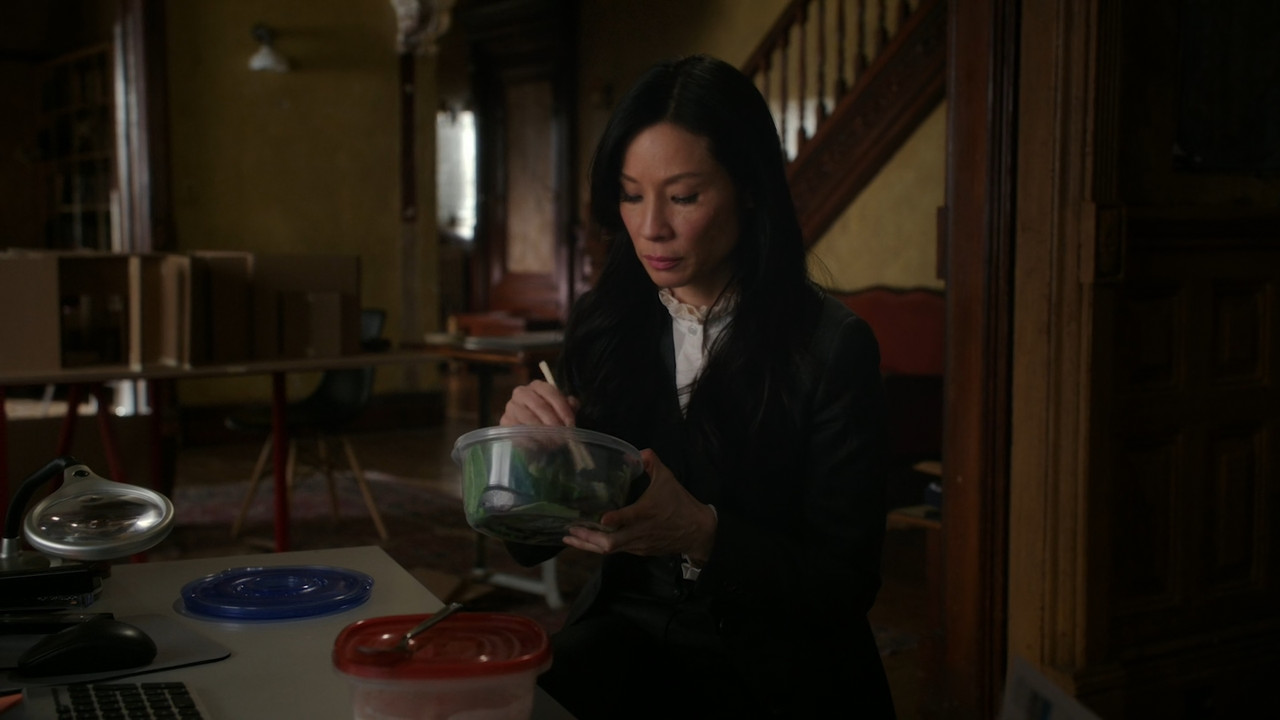 Elementary (2012) - S06E14 - Through the Fog (1080p AMZN WEB-DL 