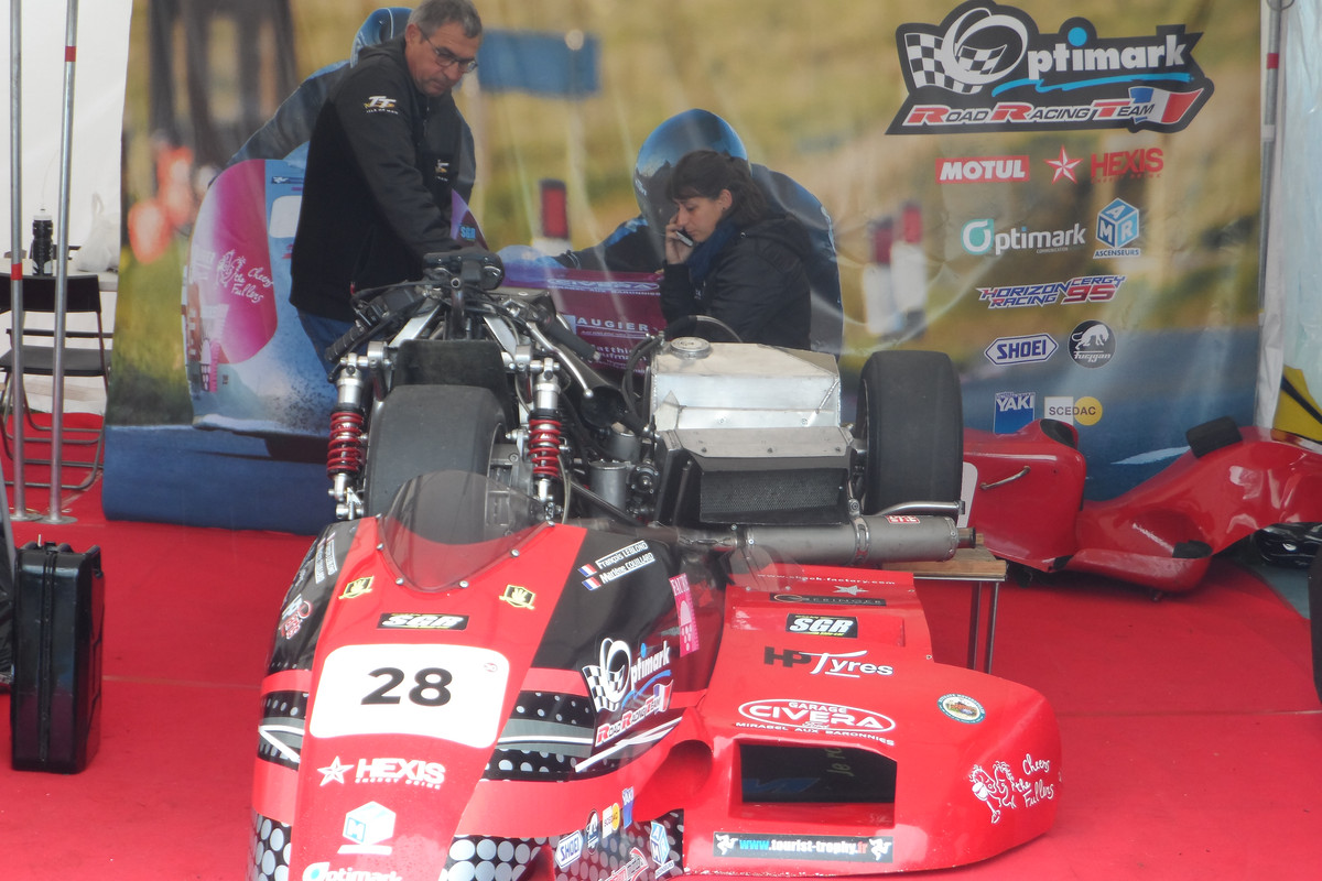 Vmax Tour 2019 au TT à l'île de Man R-DSC8097-06
