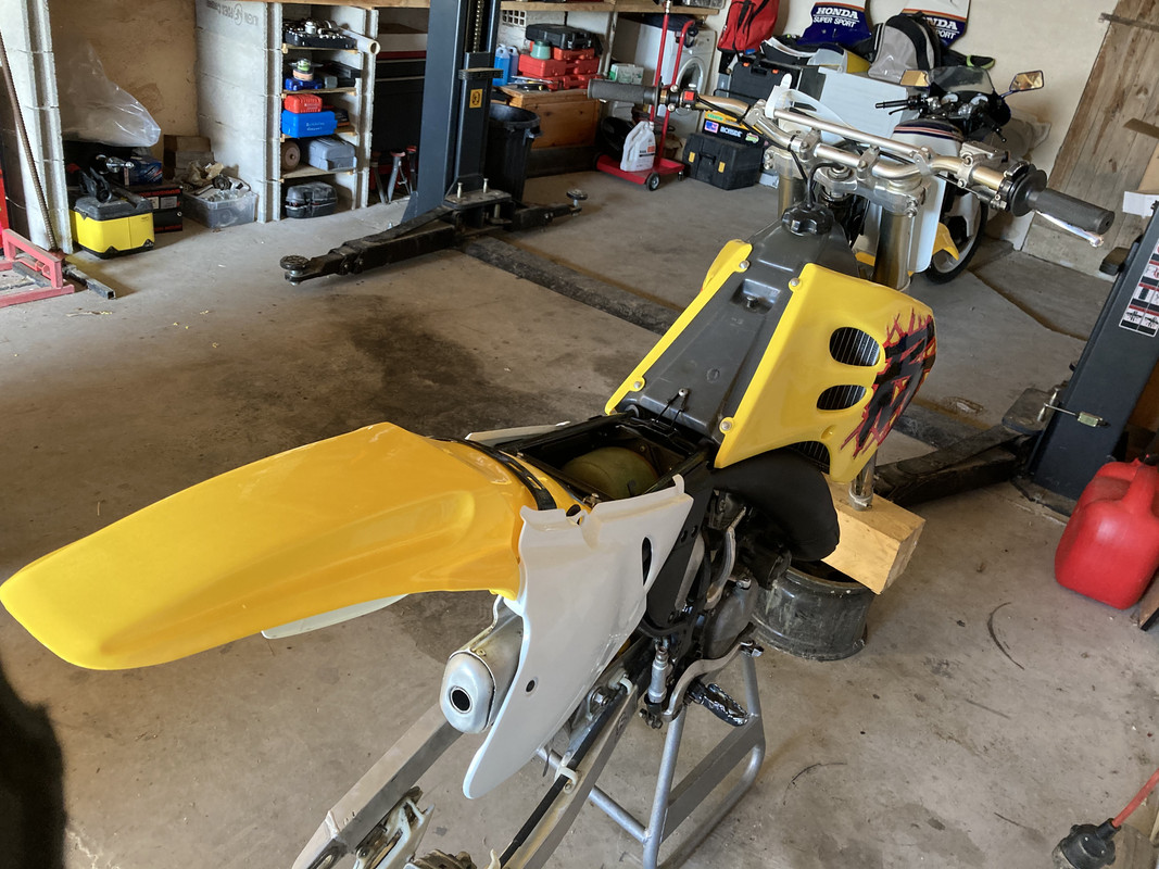 814FCF29-CDD9-4695-9659-A1254AE4BD95