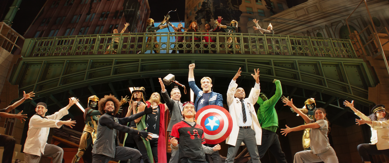 Hawkeye.S01E01.Never.Meet.Your.Heroes.2160p.10bit.DSNP.WEB-DL.DDP5.1.HEVC-Vyndros.mkv_snapshot_14.50