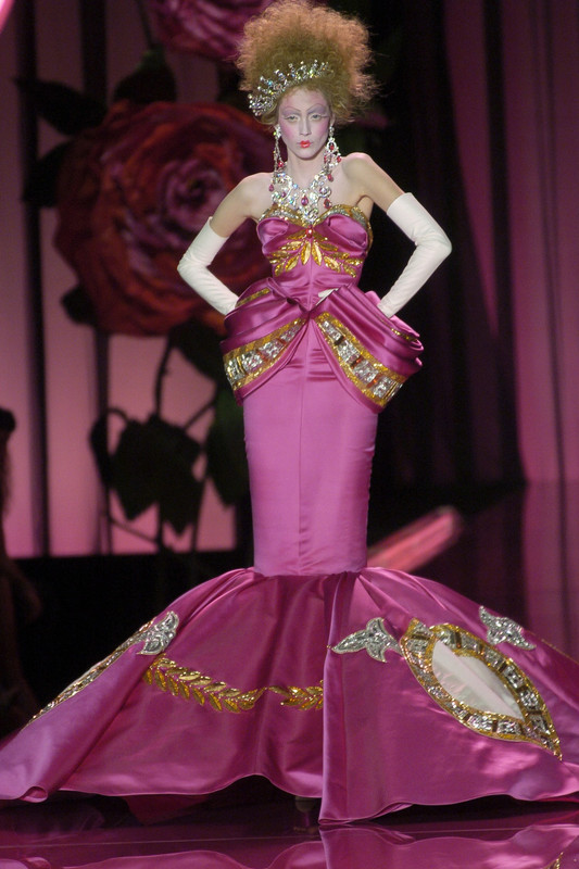 Rachel Kirby-dior_couture_fw04_(6)