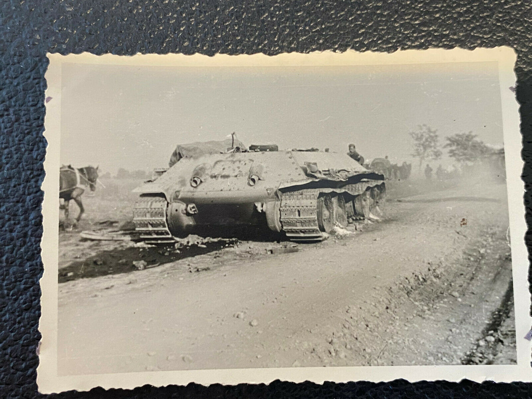 Pz.-Rgt. zerstörter Russischer Panzer Ukraine Sorrow