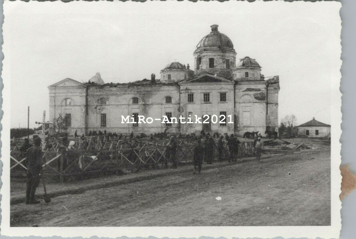 Wehrmacht, zerstörte Kathedrale in Artemowsk, Ukraine 1942