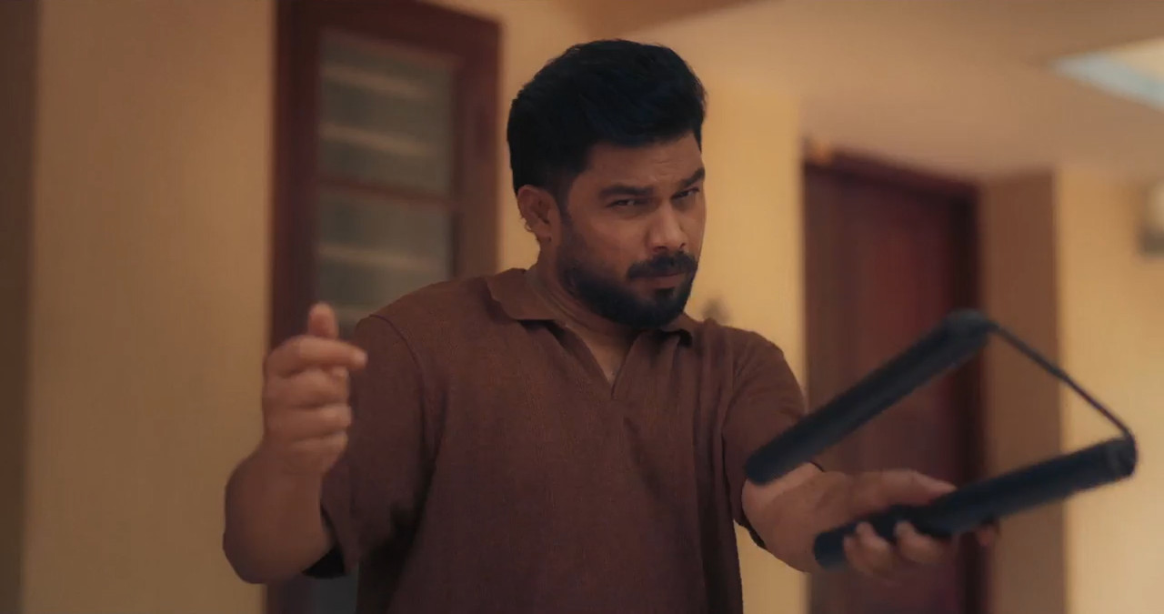 The Pet Detective 2025 WebRip [Hindi + Tamil + Telugu + Malayalam + Kannada] 480p 720p ESub Screenshot