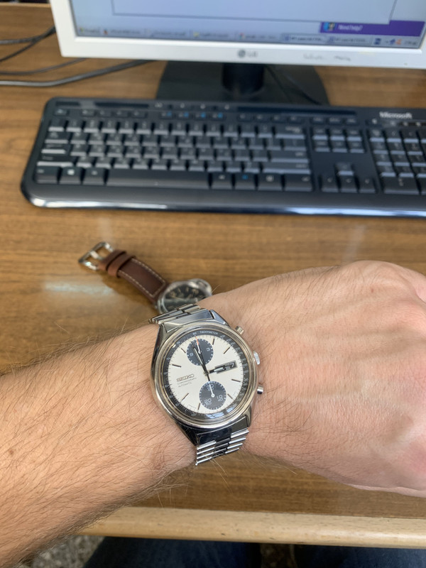 F5B0BFF1-FC1C-4FCF-9A16-97A03C8F6074