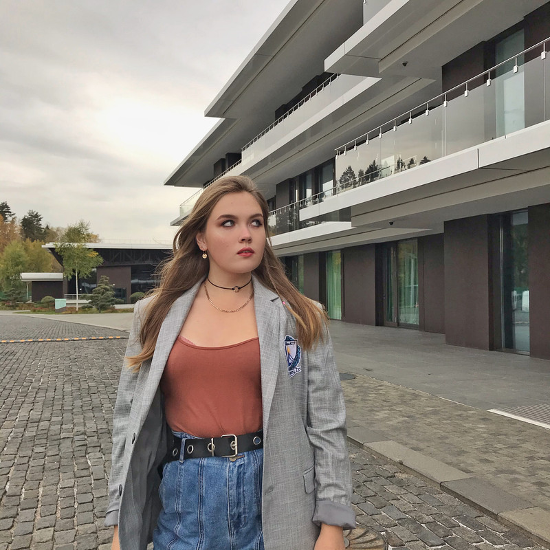 27507941-0926-4024-9B65-532D4DFEDD67