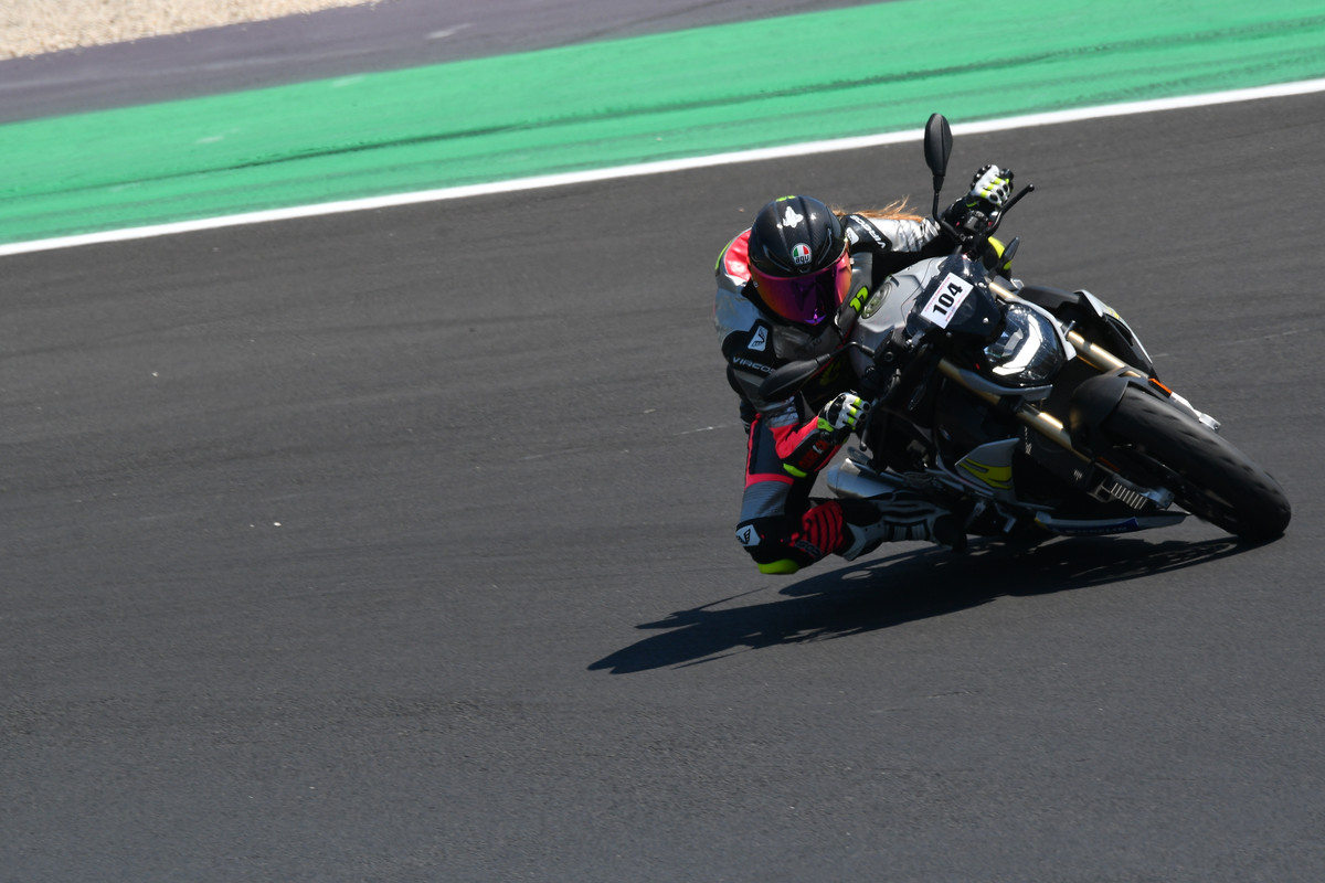 5D2C9AEA-C7E2-4A28-ABEF-8075EA90E312