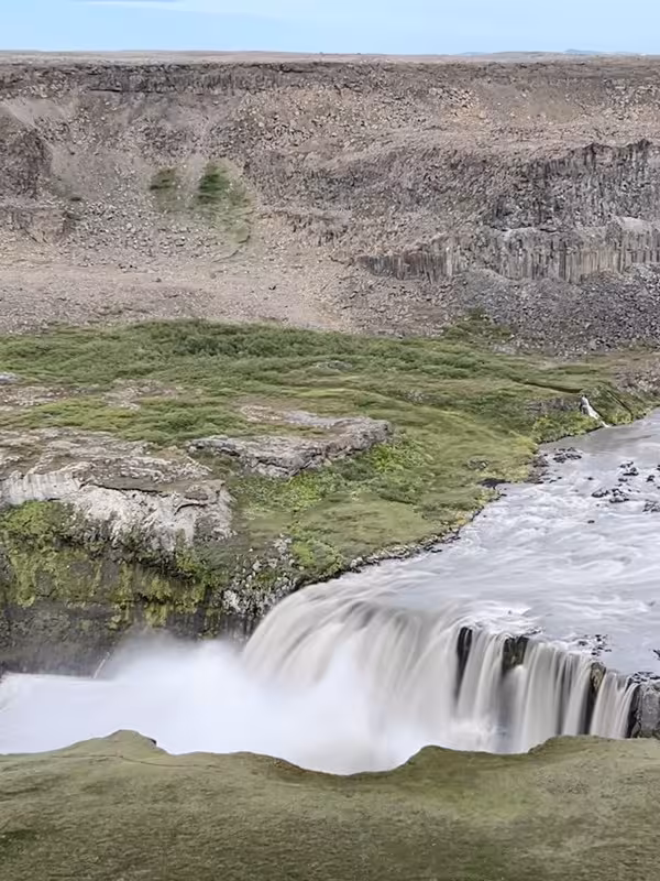 7/07/2025 BALLENAS EN HUSAVIK y RUTA CASCADAS HAFRAGILSFOSS, DETTIFOSS Y SELFOSS - 2º Viaje a la Tierra del Hielo y Fuego de 21 días (en construcción, con videos) (21)