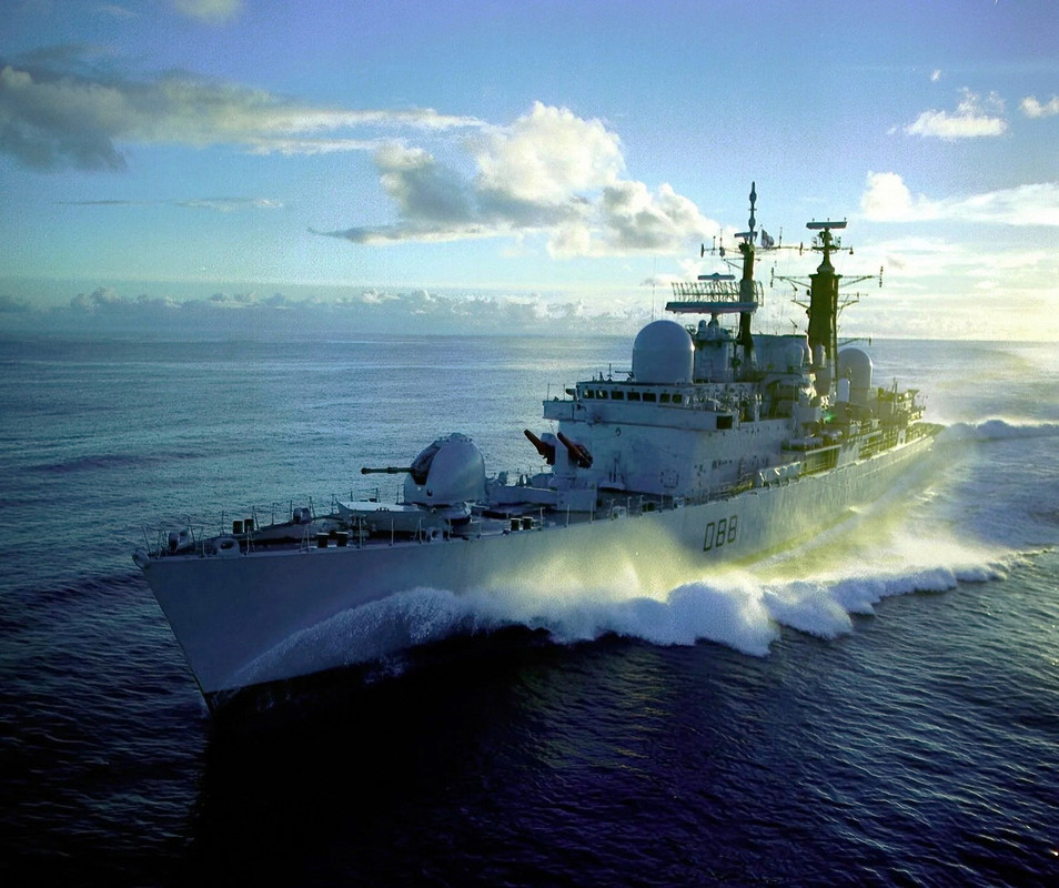 HMS Glasgow (D.88)-6