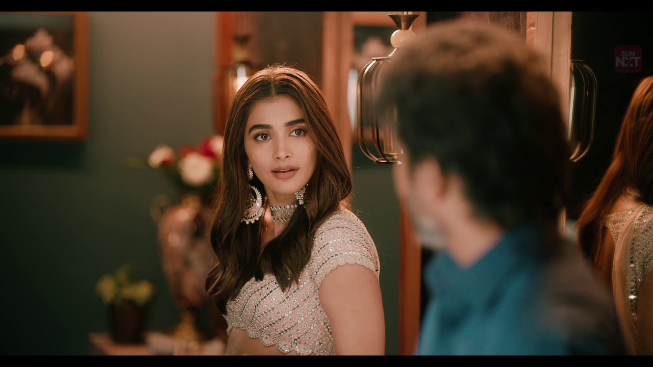 vlcsnap-2022-05-11-17h42m00s927