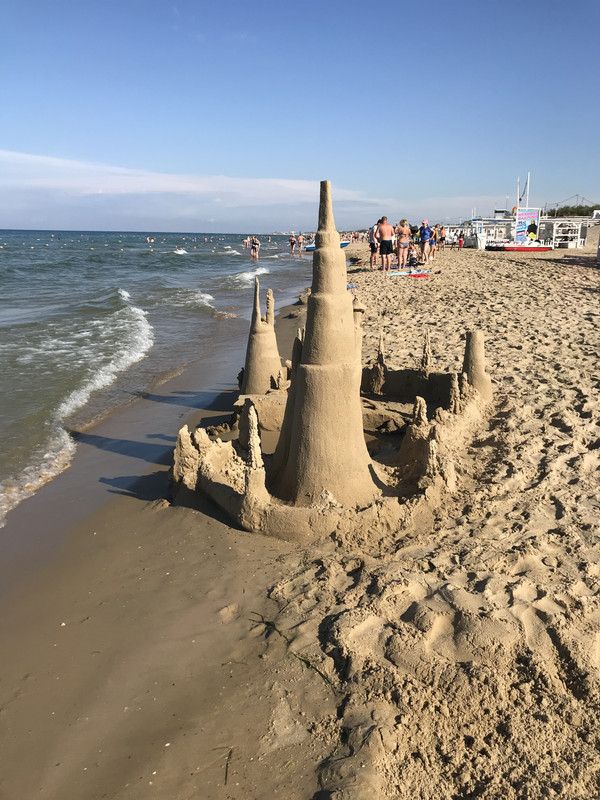 6E1A5B9A-C5BE-476B-8A8B-B849B196FCA5