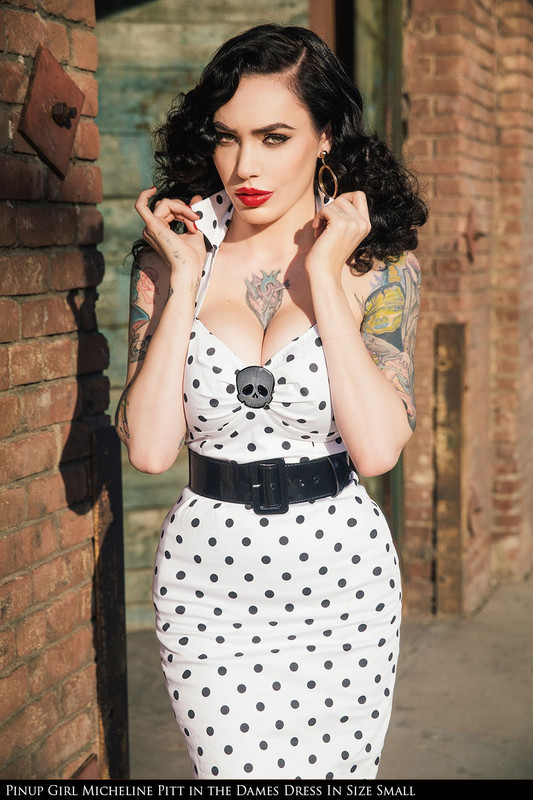 http://mediaz.pinupgirlclothing.com/catalog/product/cache/1/image/9df78eab33525d08d6e5fb8d27136e95/5/2/5208_dc.jpg
