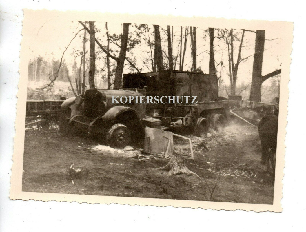 Russland 1941 zerst. gesprengte Technik SDkfz LKW Trümmer Kampf