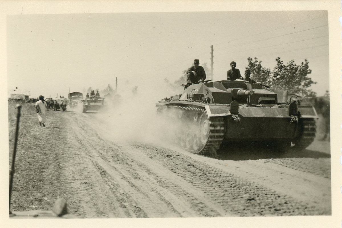 Russland StuG Sturmgeschütz Tank Sturmartillerie