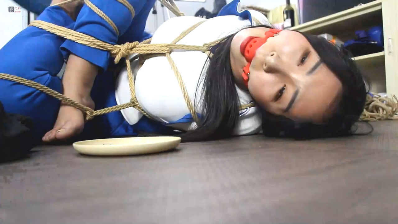 绳之韵 新人雨涵试镜（上集）直臂桃缚，非常耐绑！.mp4_20200106_090938.156