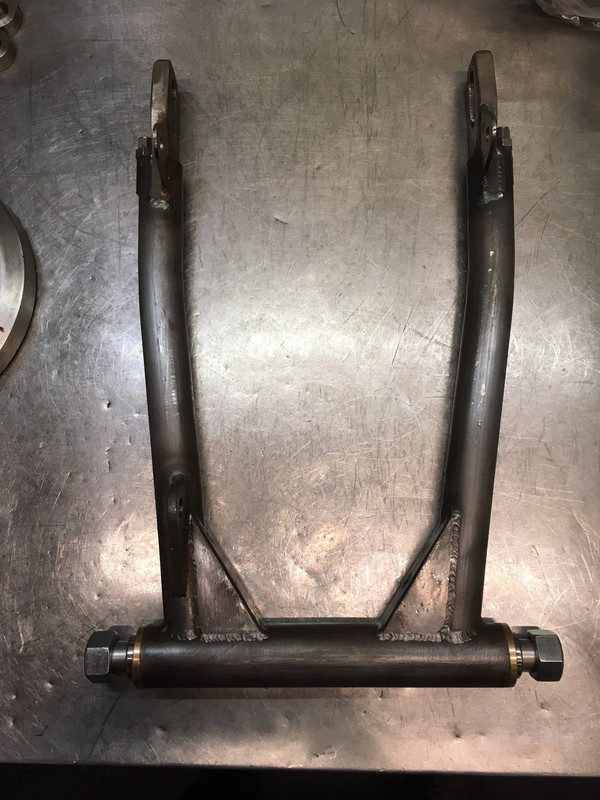 EEA91D96-9A48-4E6B-8D9F-9821ECC3241C