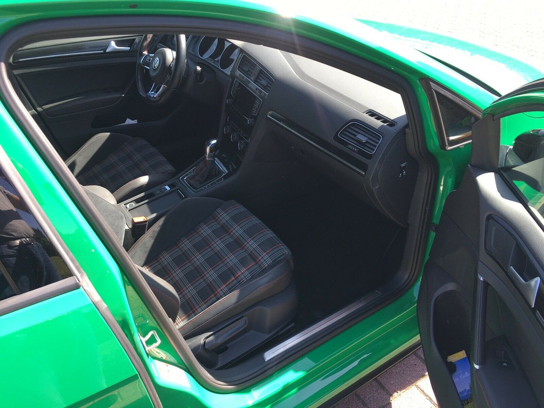 C398D242-7C75-4D5D-A7D7-75B09CF9410F