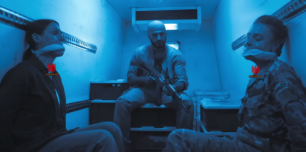 Suranne Jones, Romola Garai - Vigil S02E04