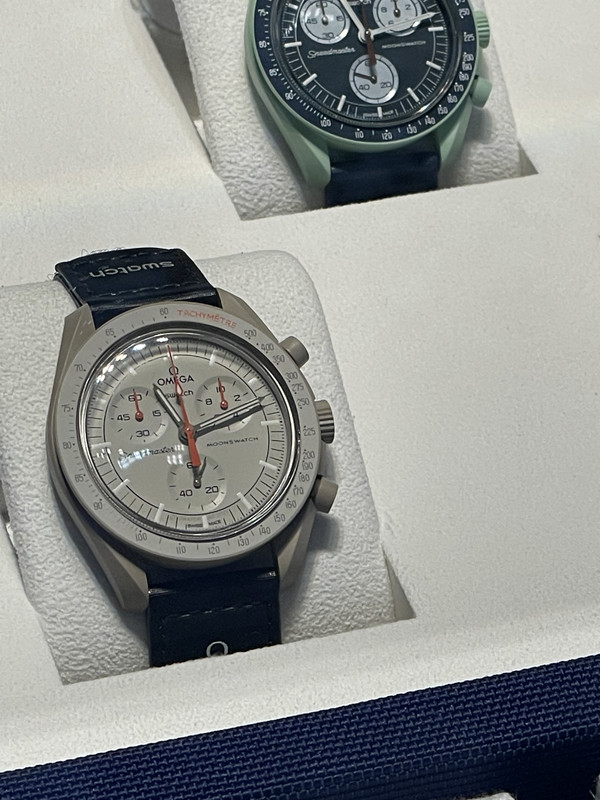 ED61CABC-DE80-4FF8-ABEF-6E058B889814