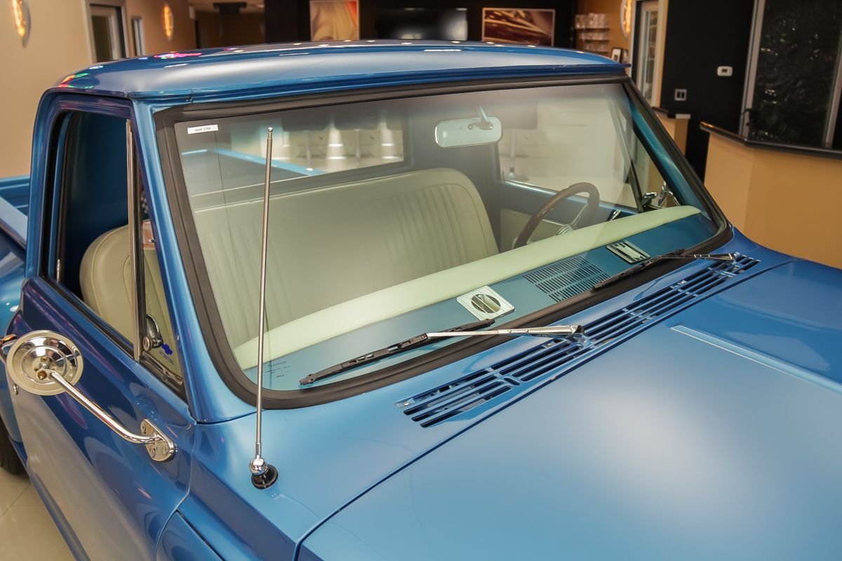 1967 Chevrolet C10 Blue 29