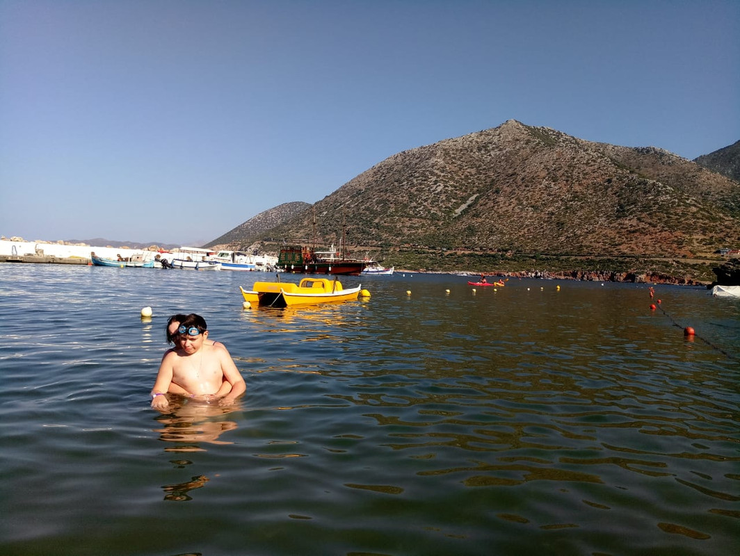 AFB1FC46-D5FC-45DD-87A1-84CC0B47893D