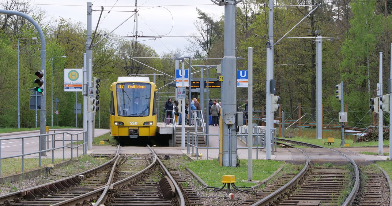 [Bild: 180425-105216-1b.jpg]