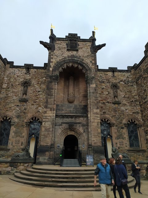 Edimburgo: Una ciudad “encantada” con mucho encanto - Blogs de Reino Unido - Día 2 El Castillo, Museos, misterios y bailes (8)
