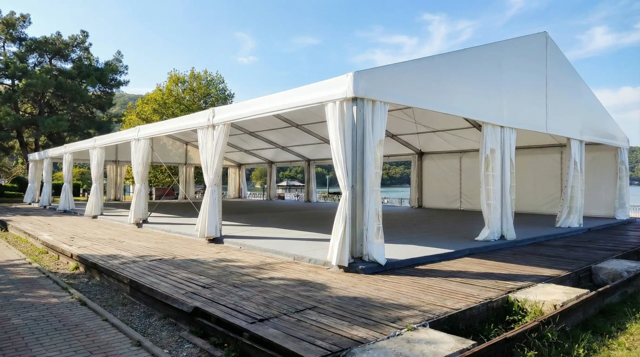 Шатер двухскатный 15х30 метров